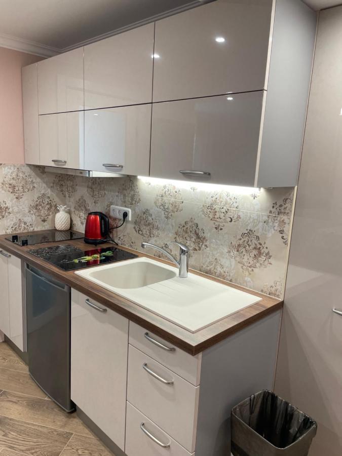 Studio With Swimming Pool 80 Meters Near The Beach Νίκαια Εξωτερικό φωτογραφία